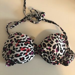 XHILIRATION LEAPORD PRINT BIKINI TOP